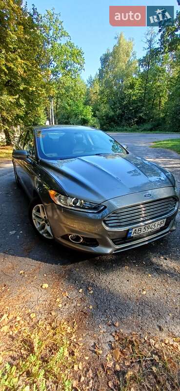 Седан Ford Fusion 2014 в 