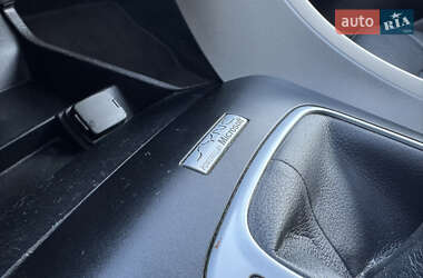 Седан Ford Fusion 2013 в 