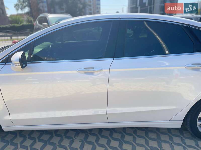 Седан Ford Fusion 2019 в Харкові