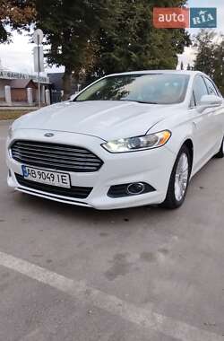 Седан Ford Fusion 2013 в 