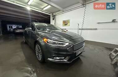 Седан Ford Fusion 2018 в 