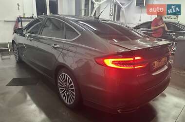 Седан Ford Fusion 2018 в 