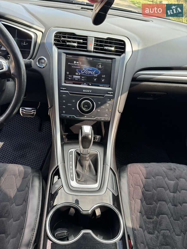 Седан Ford Fusion 2013 в Арцизові