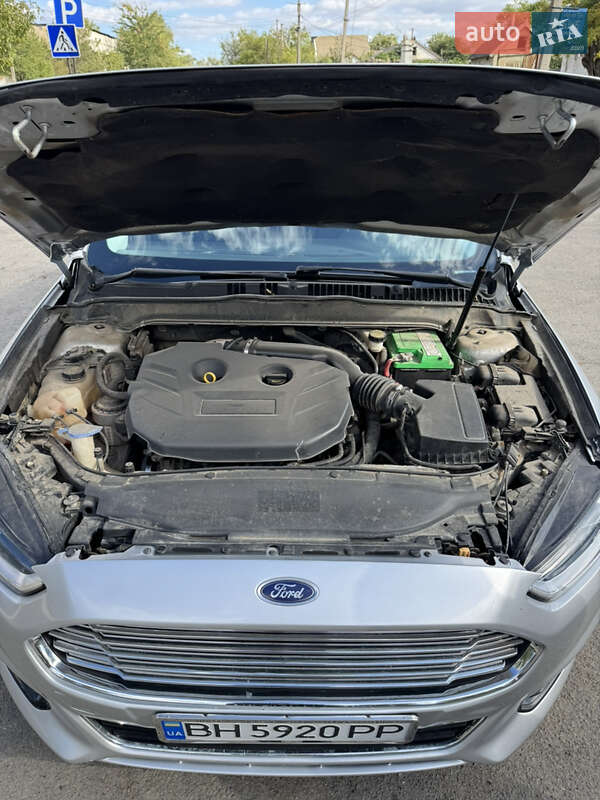 Седан Ford Fusion 2013 в Арцизові