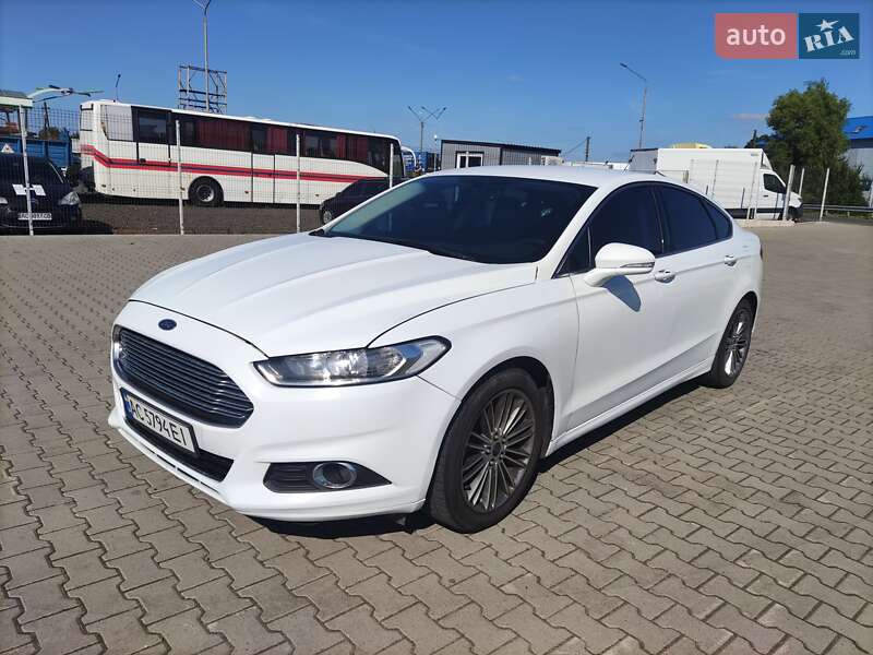 Седан Ford Fusion 2013 в Нововолинську