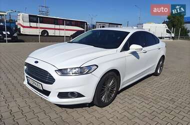 Седан Ford Fusion 2013 в 