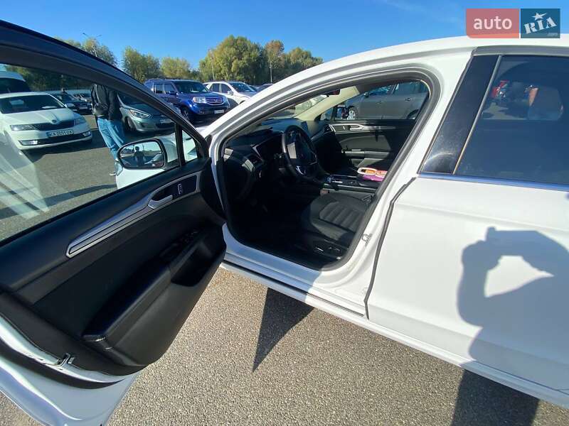 Седан Ford Fusion 2017 в Киеве