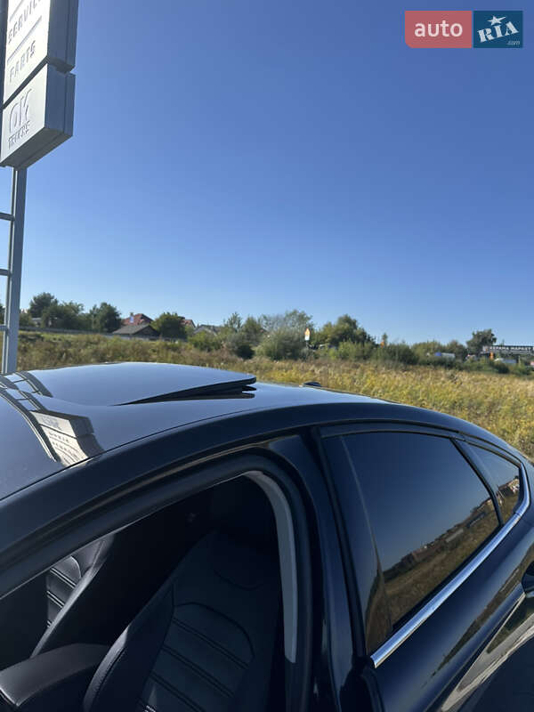 Седан Ford Fusion 2013 в Львові
