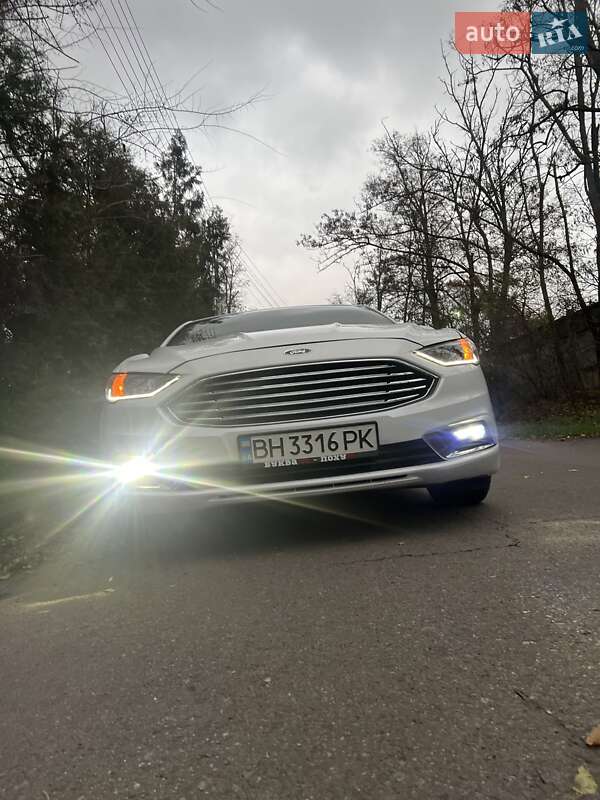 Седан Ford Fusion 2017 в Одесі