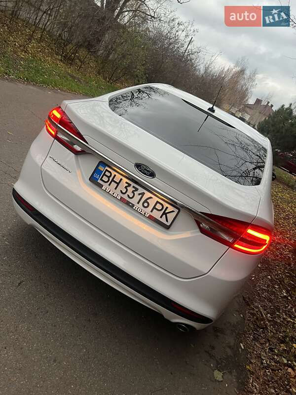 Седан Ford Fusion 2017 в Одесі