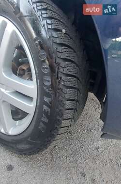 Хетчбек Ford Fusion 2004 в 