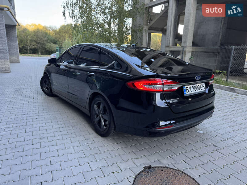 Седан Ford Fusion 2018 в Хмельницком