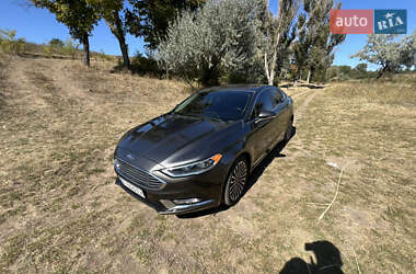 Седан Ford Fusion 2016 в 