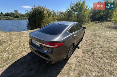 Седан Ford Fusion 2016 в 