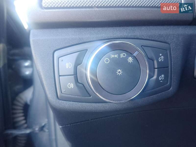 Седан Ford Fusion 2018 в Перещепине