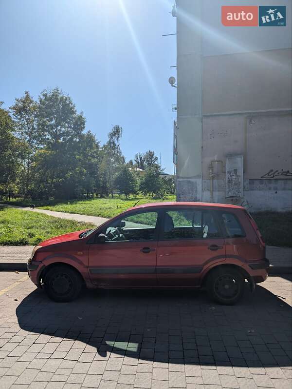 Хэтчбек Ford Fusion 2006 в Львове