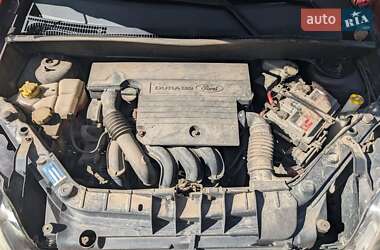 Хэтчбек Ford Fusion 2006 в 