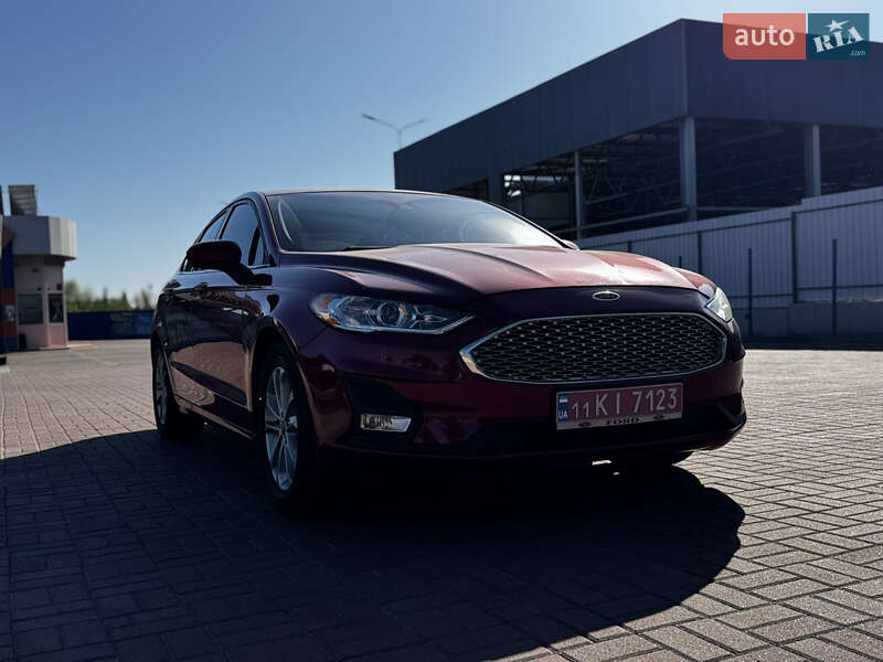 Седан Ford Fusion 2020 в Полтаві