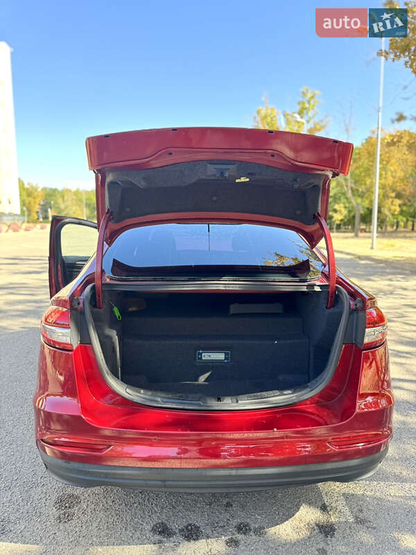 Седан Ford Fusion 2019 в Одессе