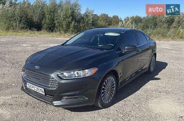 Седан Ford Fusion 2014 в 
