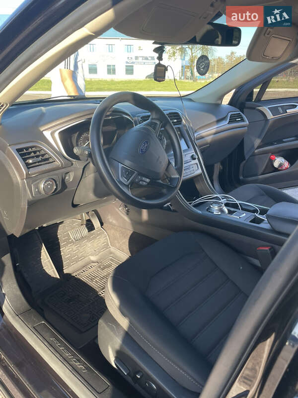 Седан Ford Fusion 2019 в Житомире