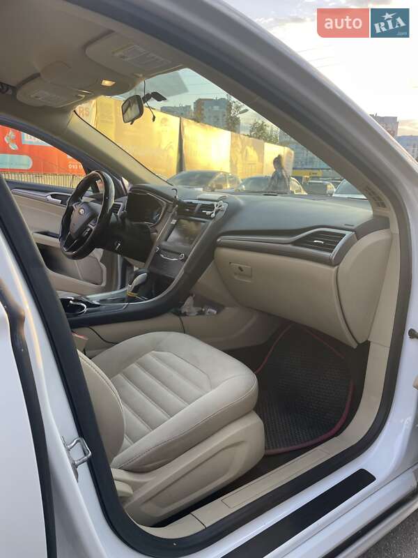 Седан Ford Fusion 2014 в Харькове
