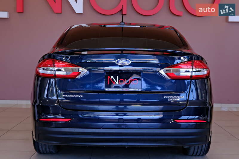 Седан Ford Fusion 2020 в Одесі