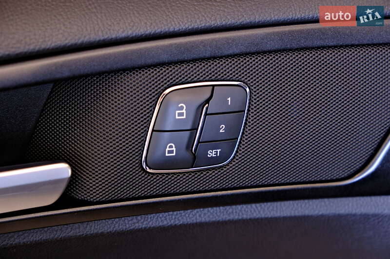 Седан Ford Fusion 2020 в Одесі