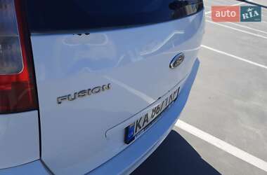 Хетчбек Ford Fusion 2010 в 