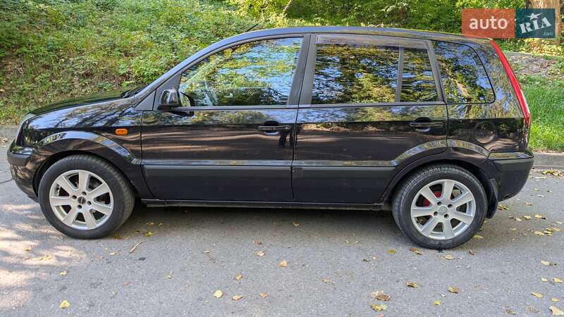 Хэтчбек Ford Fusion 2008 в Тернополе