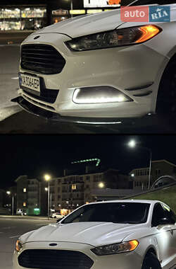 Седан Ford Fusion 2015 в 
