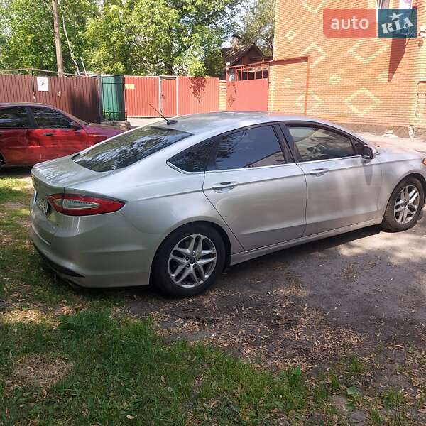 Седан Ford Fusion 2015 в Києві