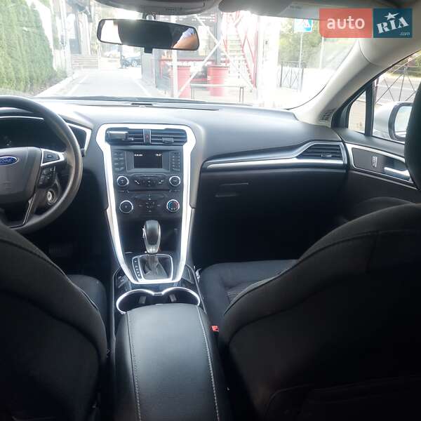 Седан Ford Fusion 2015 в Києві