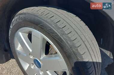 Хетчбек Ford Fusion 2009 в 