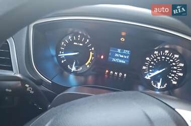 Седан Ford Fusion 2014 в 