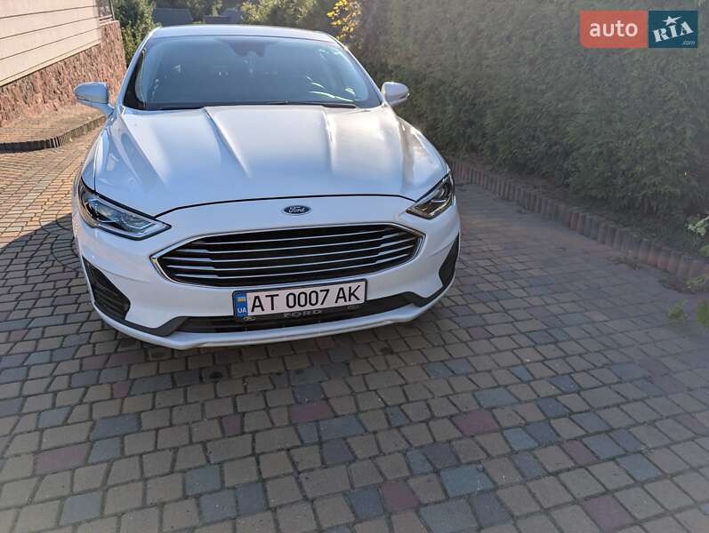 Ford Fusion 2019