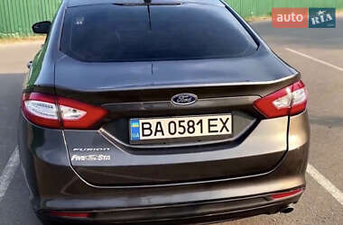 Седан Ford Fusion 2015 в 