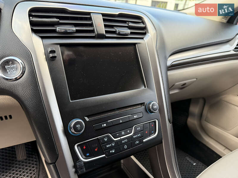 Седан Ford Fusion 2017 в Киеве фото 10 Седан Ford Fusion 2017 в Киеве