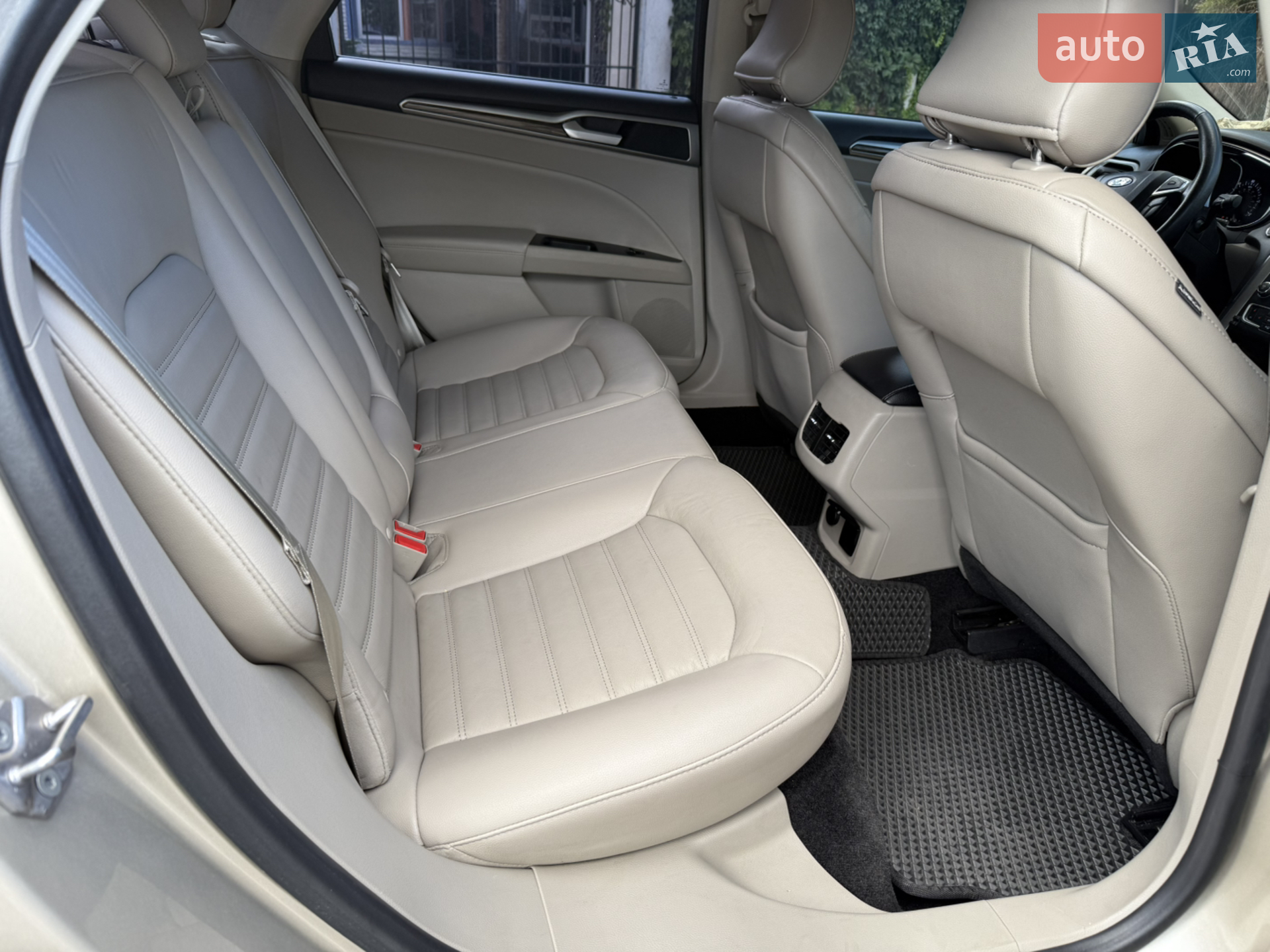 2017 Ford Fusion - мініатюра 31