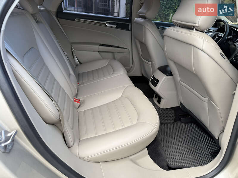 Седан Ford Fusion 2017 в Киеве фото 18 Седан Ford Fusion 2017 в Киеве