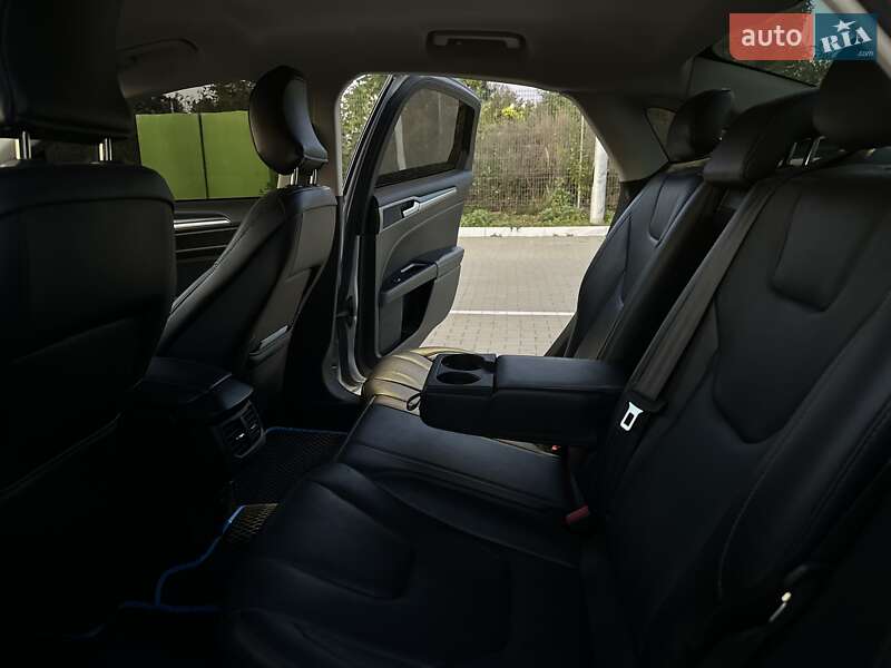 Седан Ford Fusion 2016 в Киеве