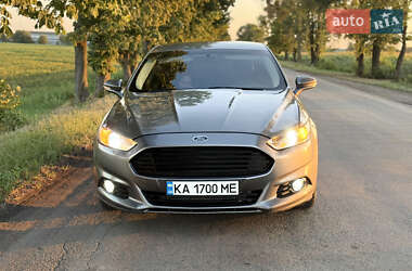 Седан Ford Fusion 2013 в 