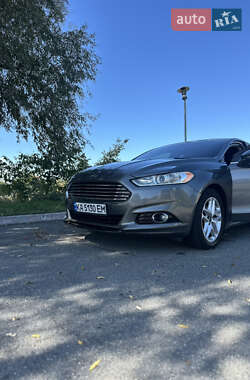 Седан Ford Fusion 2014 в 