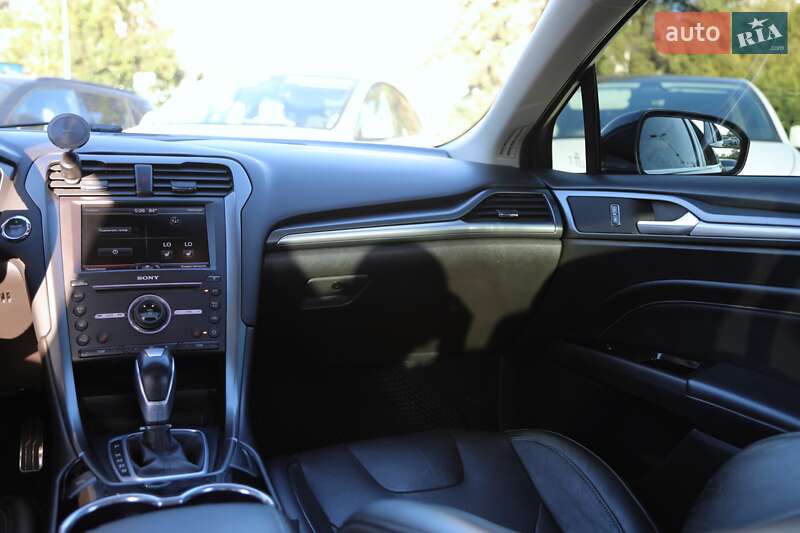 Седан Ford Fusion 2016 в Харкові