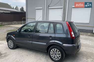 Хэтчбек Ford Fusion 2008 в 