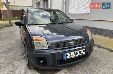 Хэтчбек Ford Fusion 2008 в 