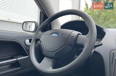 Хэтчбек Ford Fusion 2008 в 