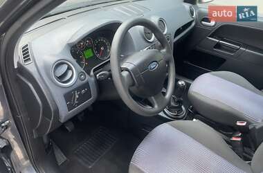Хэтчбек Ford Fusion 2008 в 