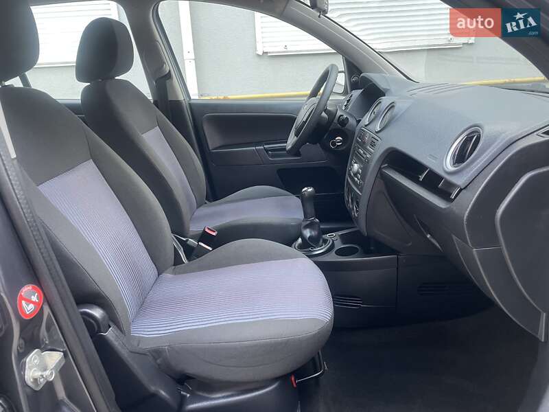 Хетчбек Ford Fusion 2008 в Вінниці