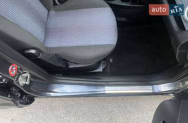 Хэтчбек Ford Fusion 2008 в 
